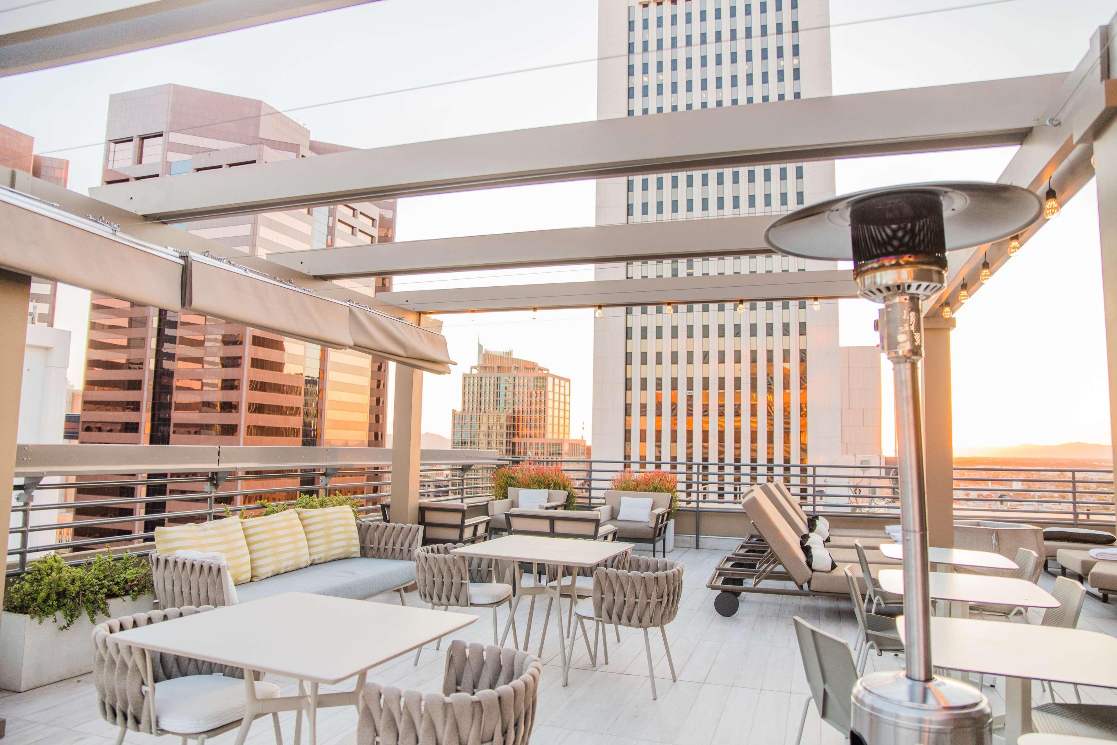 Hilton Garden Inn Phoenix Downtown Exterior photo