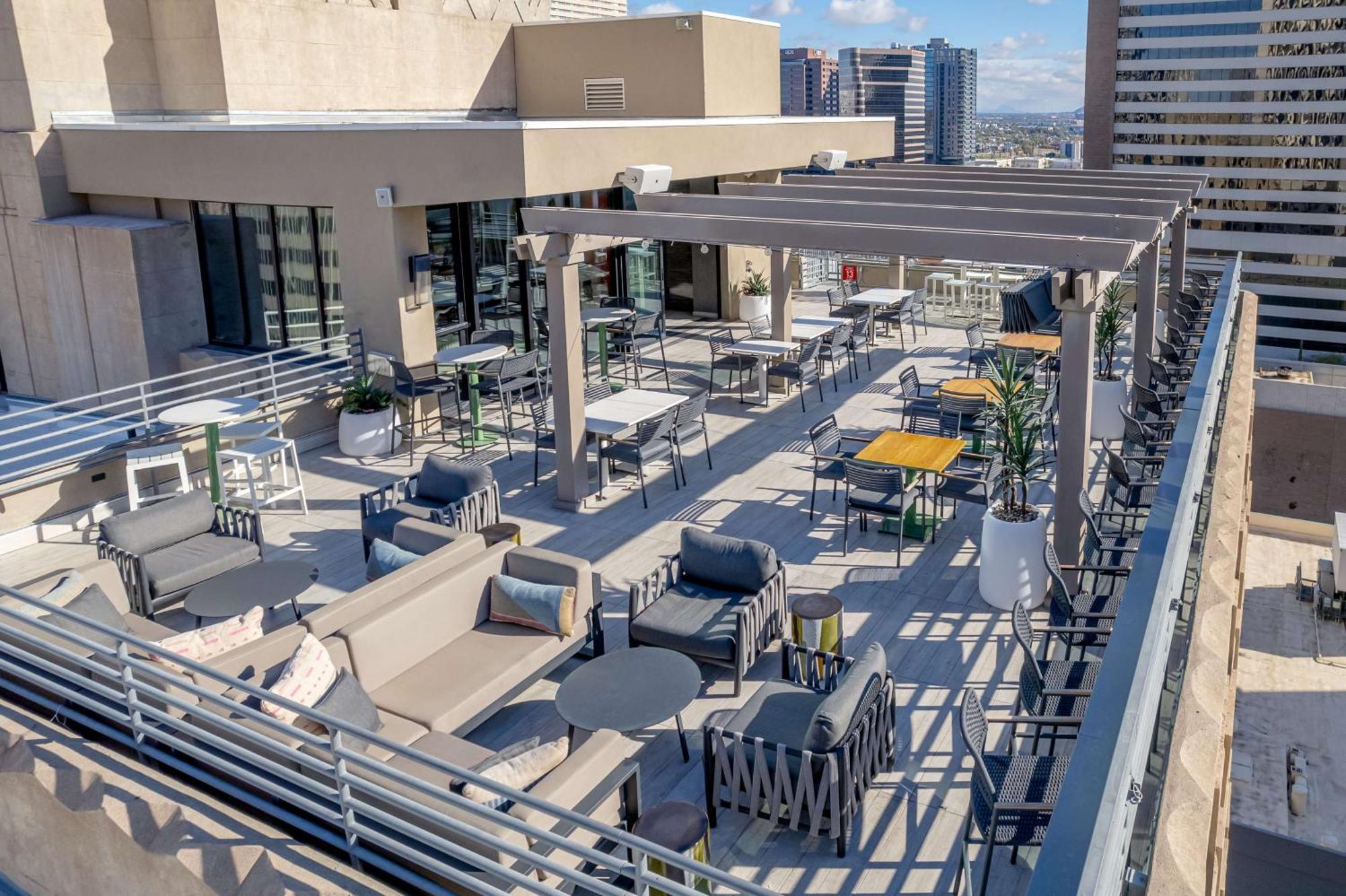 Hilton Garden Inn Phoenix Downtown Exterior photo